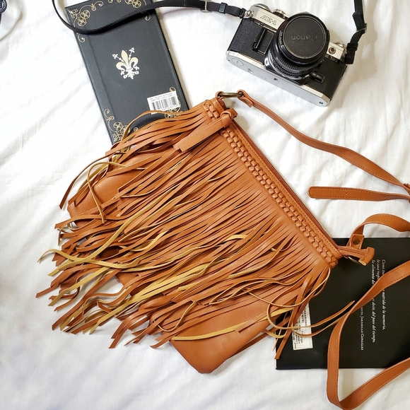 Vintage Handbags - Vintage Style Crossbody Bag